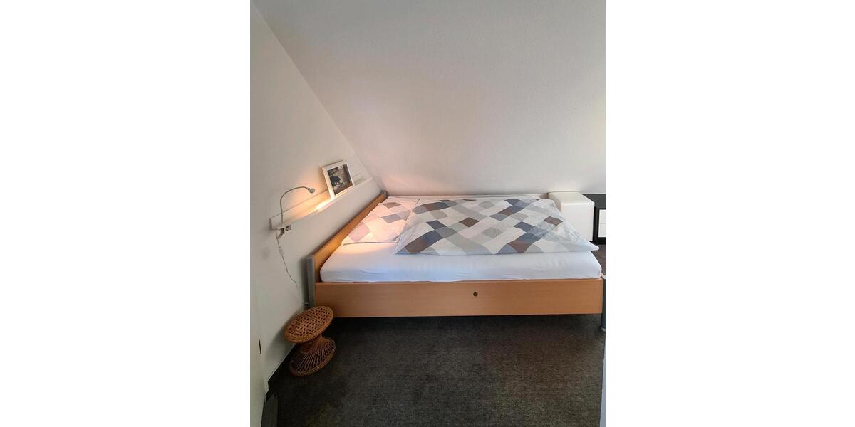 Dachgeschoßwohnung Mettmann - 1 Zimmer, 35 m&sup2;, 410&euro; | Angebot:25551487