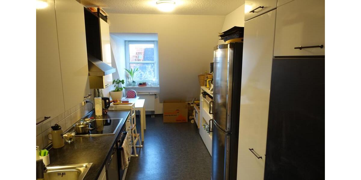 Dachgeschoßwohnung Bubenreuth - 3 Zimmer, 83 m&sup2;, 1.090&euro; | Angebot:25982195