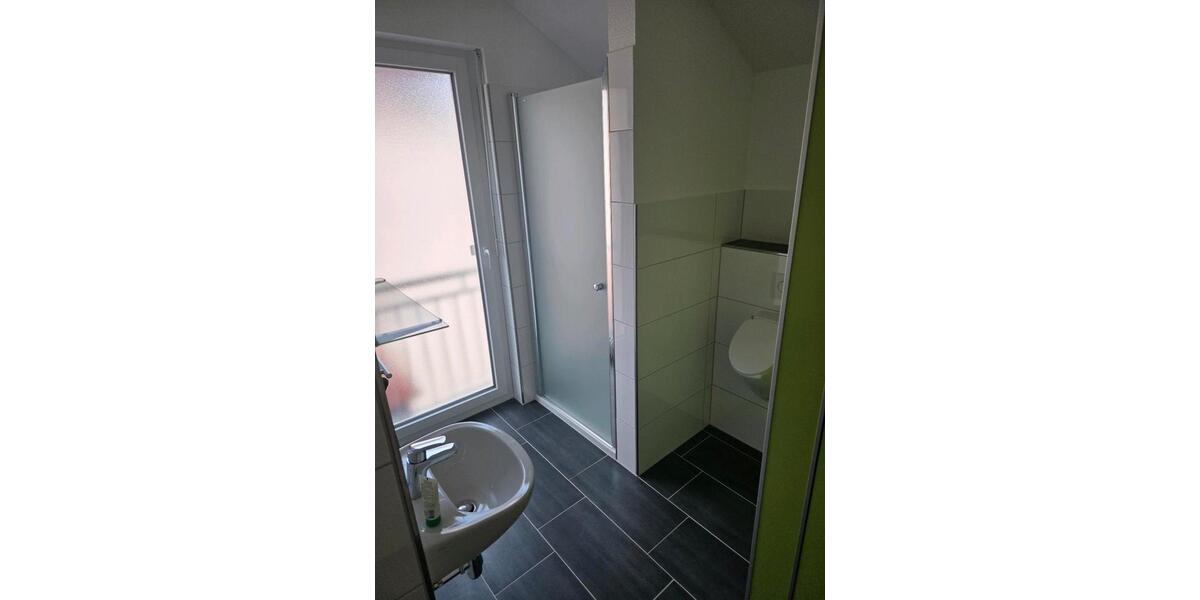 Etagenwohnung Aßlar - 3.5 Zimmer, 125 m&sup2;, 1.200&euro; | Angebot:25934592