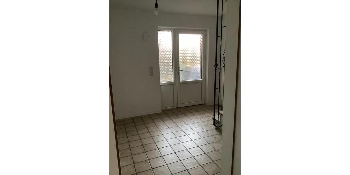 Etagenwohnung Bredstedt - 4 Zimmer, 70 m&sup2;, 600&euro; | Angebot:25236925