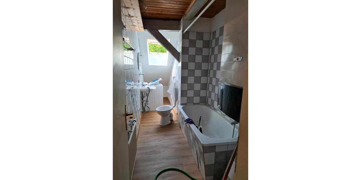 Dachgeschoßwohnung Kröslin - 3 Zimmer, 80 m&sup2;, 600&euro; | Angebot:25044720