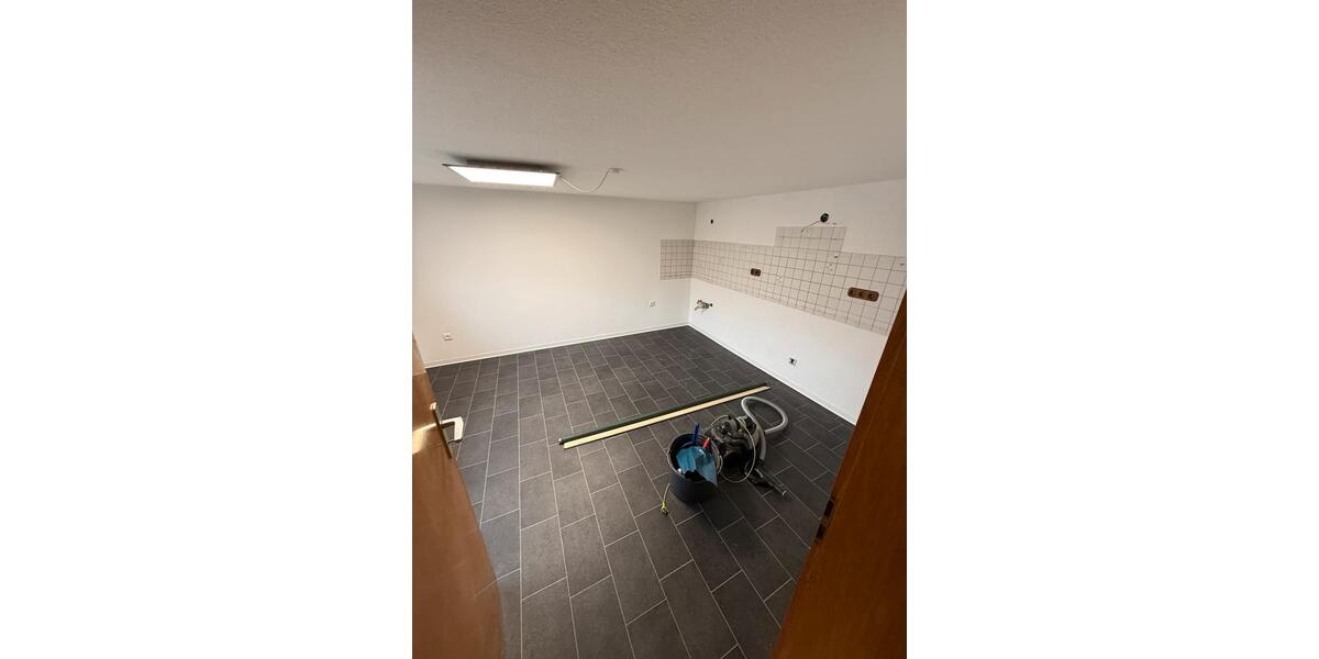 Etagenwohnung Hameln - 4 Zimmer, 110 m&sup2;, 1.200&euro; | Angebot:26067760