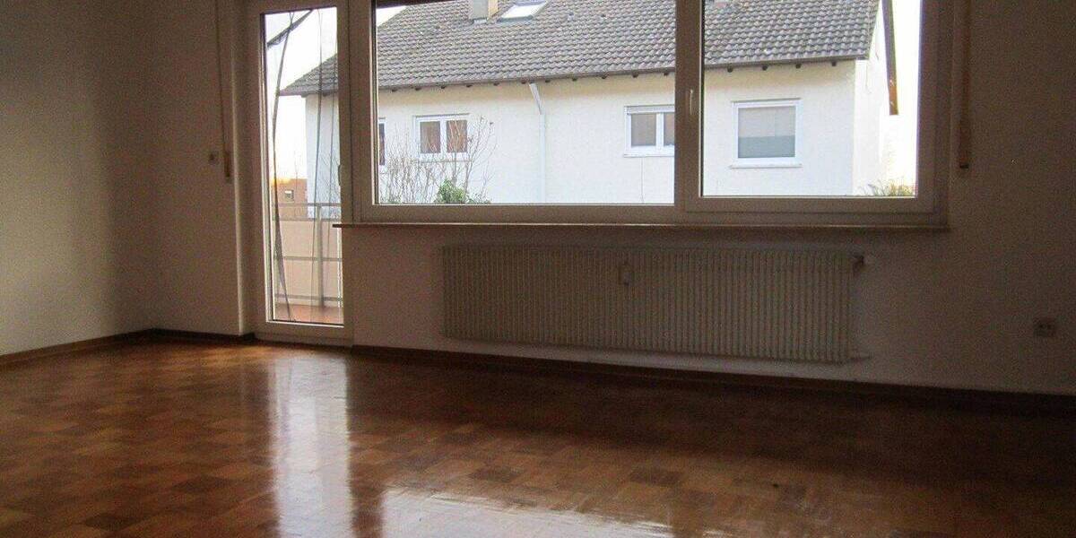 Etagenwohnung Herrenberg - 4 Zimmer, 130 m&sup2;, 1.600&euro; | Angebot:26848329