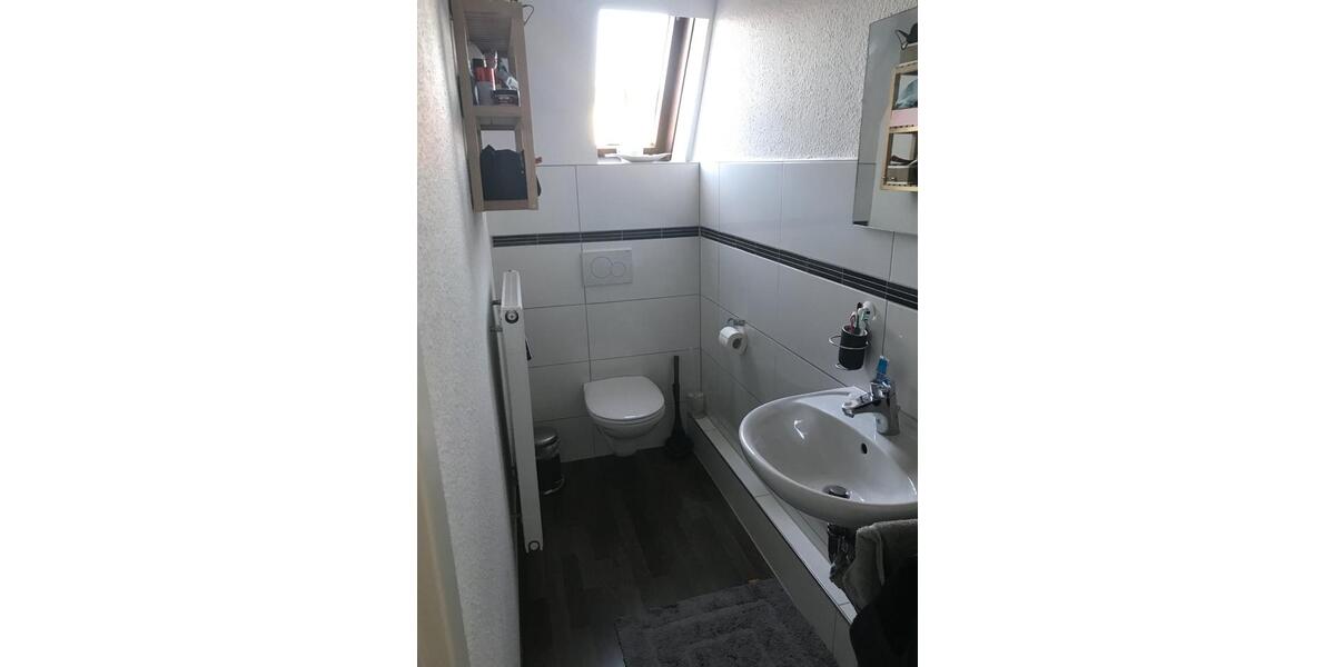 Freundliche 2-Zimmer-DG-Wohnung in Würzburg, ruhig gelegen. 2 zimmer