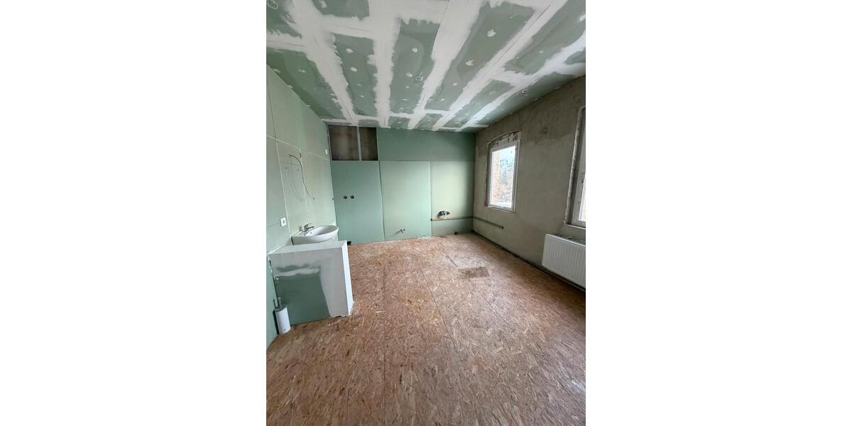 Doppelhaushälfte Nobitz - 9 Zimmer, 160 m&sup2;, 650&euro; | Angebot:24973494