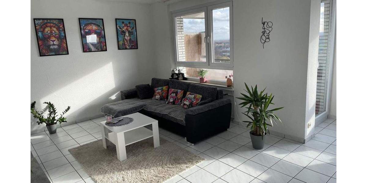 Helle möblierte 75 m² Wohnung mit Panorama & Garage 2 zimmer