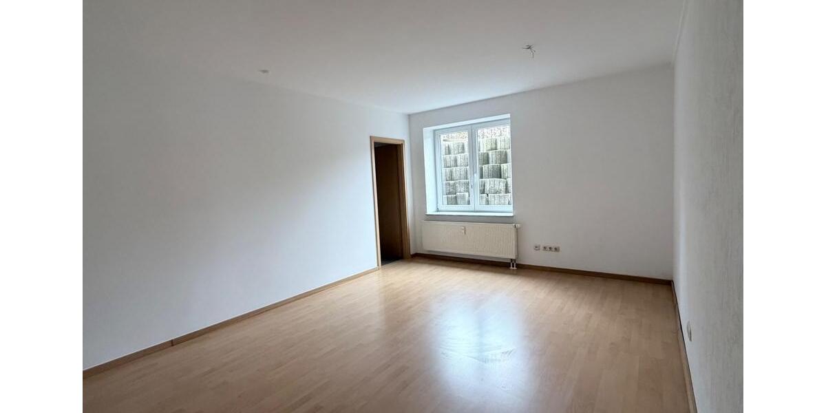 Erdgeschoßwohnung Augustusburg - 2 Zimmer, 70 m&sup2;, 350&euro; | Angebot:26536087
