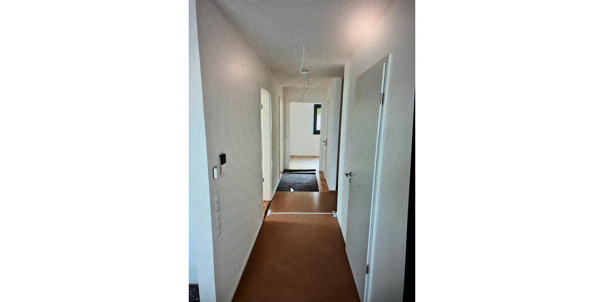 Erdgeschoßwohnung Buchen (Odenwald) - 3 Zimmer, 103 m&sup2;, 1.350&euro; | Angebot:24756218