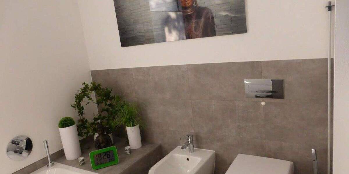 Etagenwohnung Siegen - 4 Zimmer, 154 m&sup2;, 1.960&euro; | Angebot:25052892