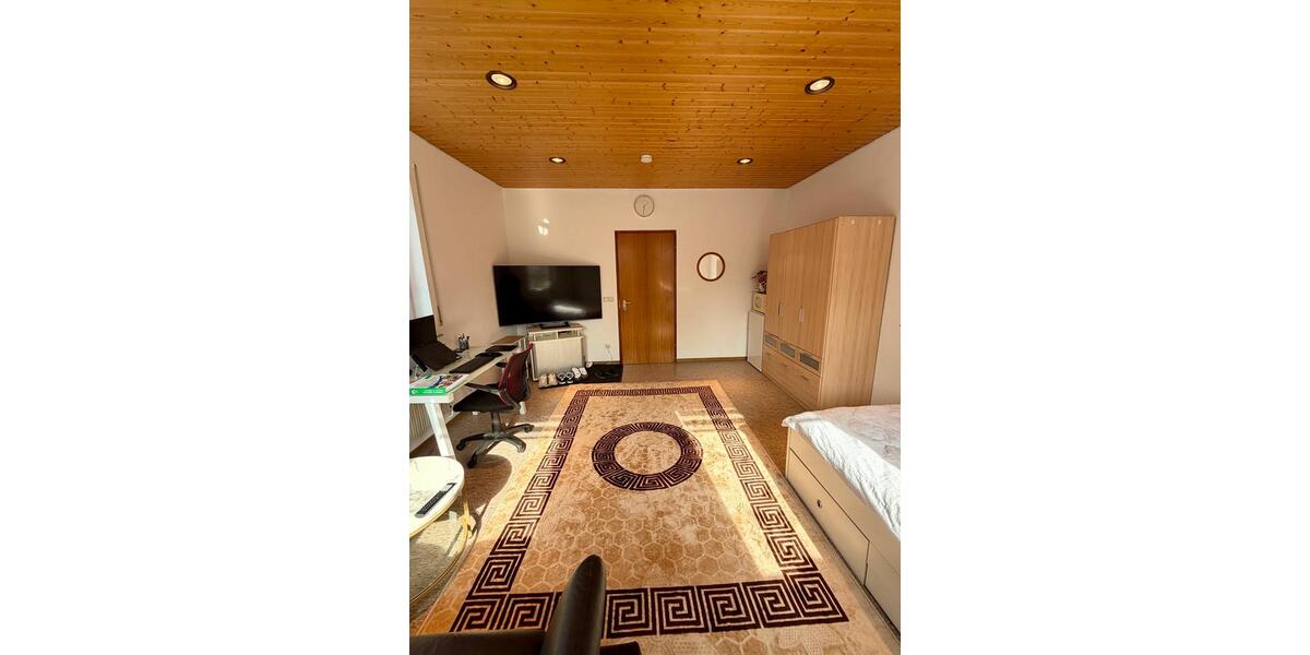 Wohnen auf Zeit Kirchheim unter Teck - 1 Zimmer, 35 m&sup2;, 360&euro; | Angebot:25996384