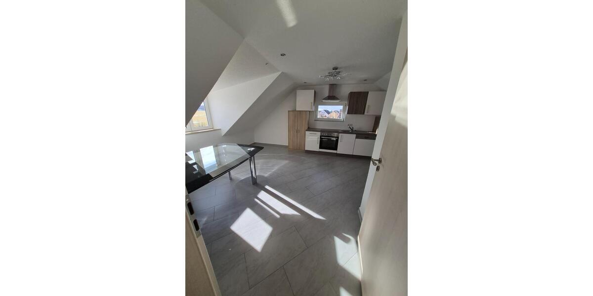 Dachgeschoßwohnung Nennslingen - 2 Zimmer, 85 m&sup2;, 650&euro; | Angebot:25056938