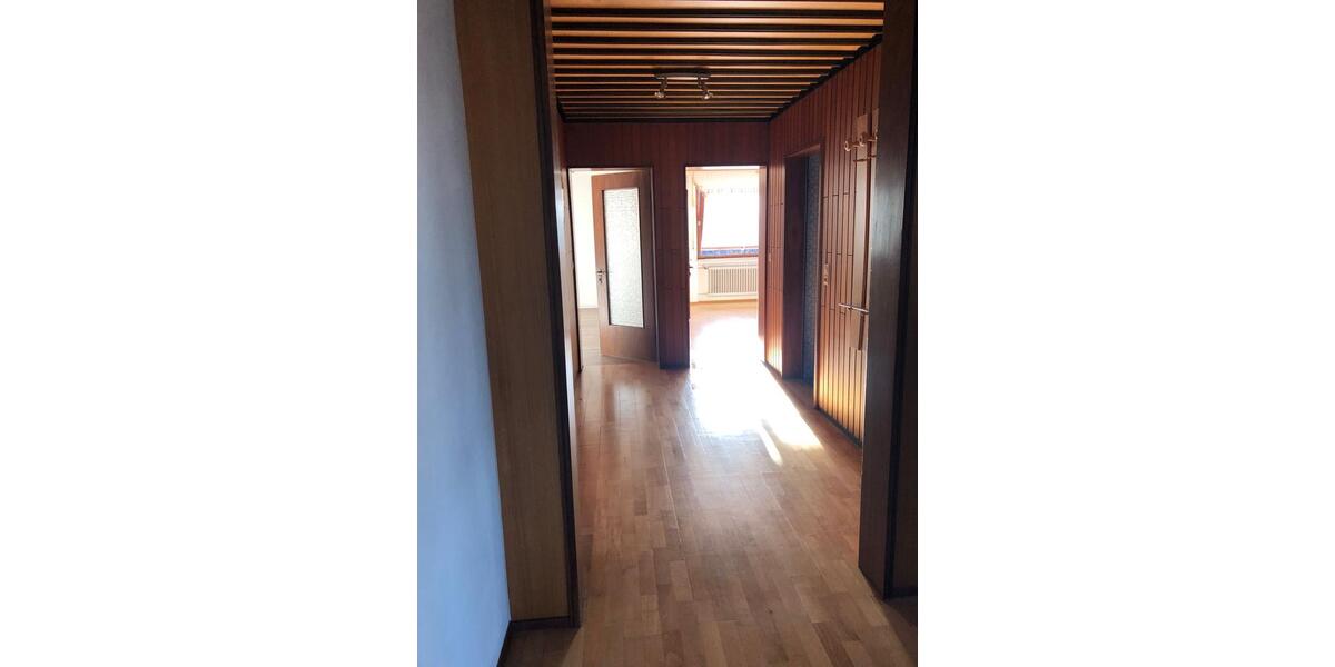 Etagenwohnung Aichhalden - 3 Zimmer, 190 m&sup2;, 1.200&euro; | Angebot:25905240