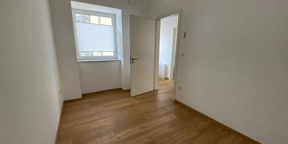 Etagenwohnung Stralsund Tribseer - 5 Zimmer, 110 m&sup2;, 1.010&euro; | Angebot:26257581