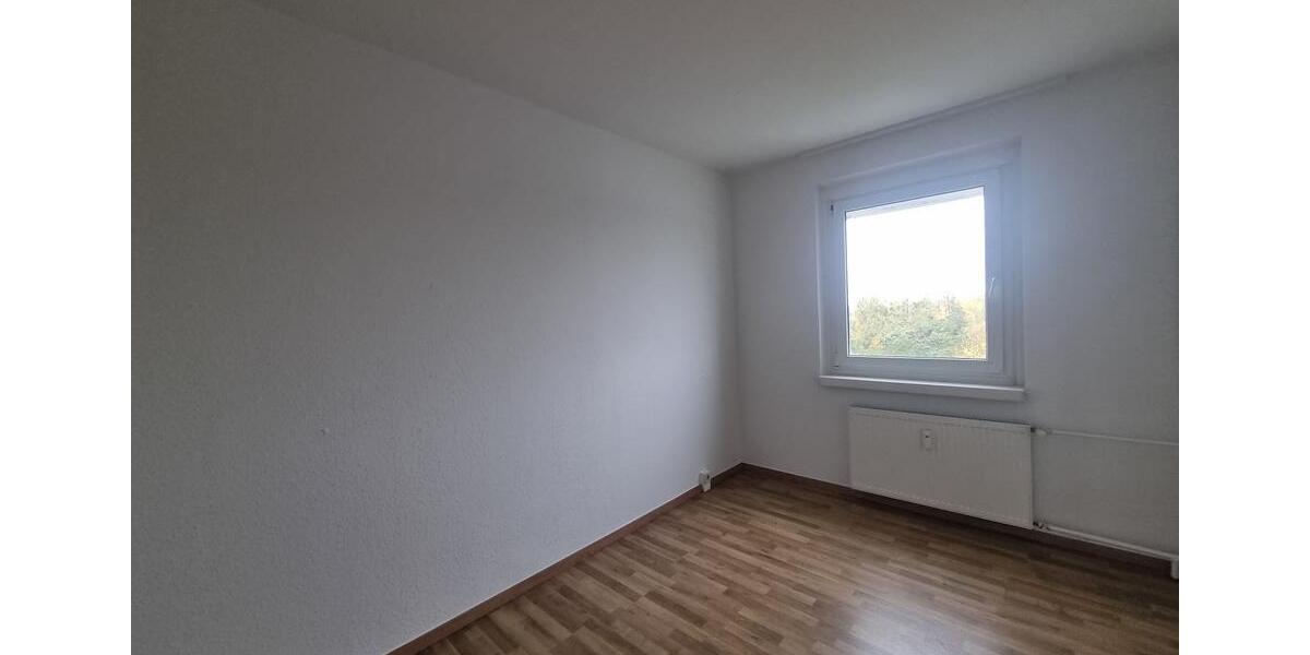 Etagenwohnung Burg - 4 Zimmer, 69 m&sup2;, 380&euro; | Angebot:25977968