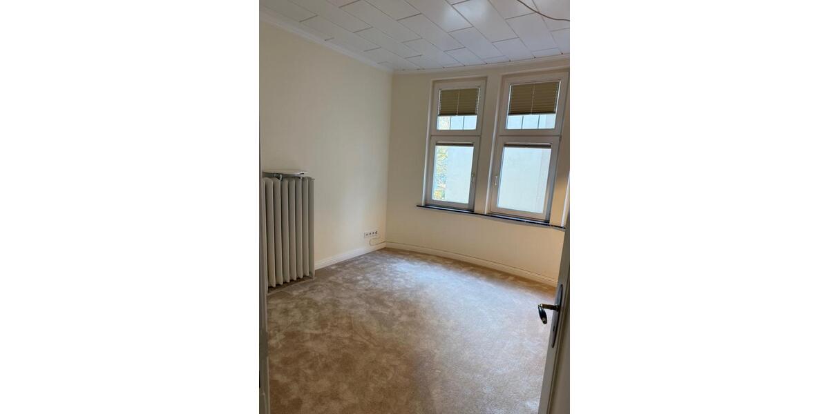 Erdgeschoßwohnung Oldenburg Dobbenviertel - 7 Zimmer, 220 m&sup2;, 2.700&euro; | Angebot:25341094