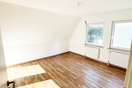 Wohnung Brake (Unterweser) - 3 Zimmer, 70 m&sup2;, 590&euro; | Angebot:24873013