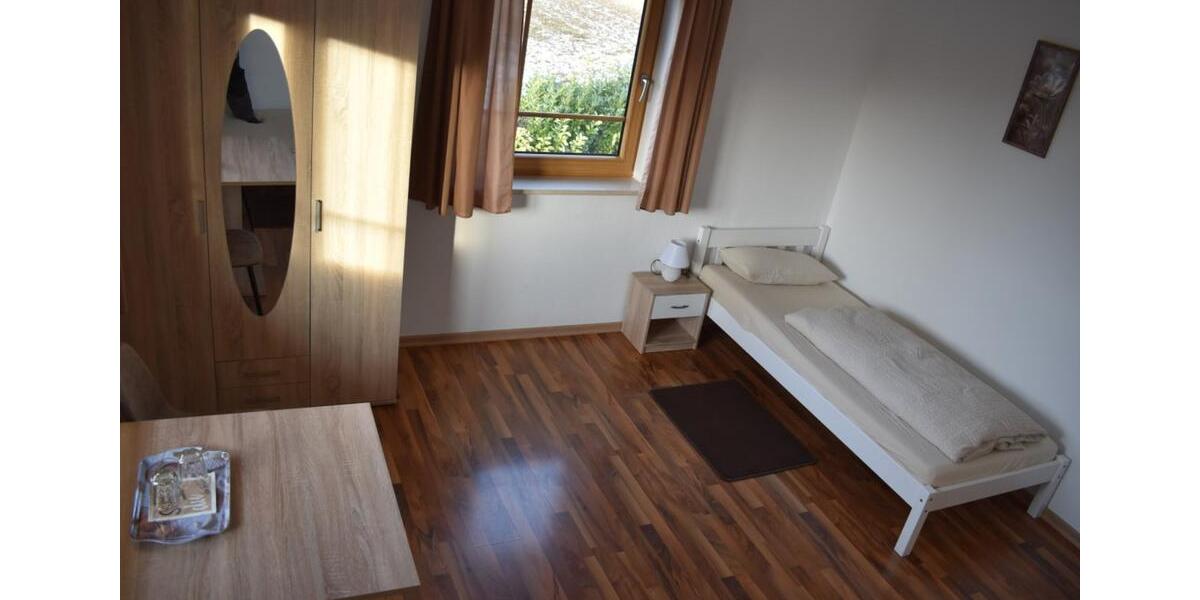 Wohnen auf Zeit Altötting - 5 Zimmer, 130 m&sup2;, 20&euro; | Angebot:24400816