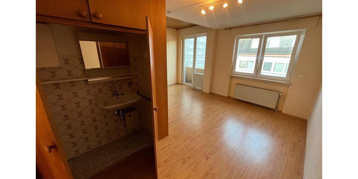 Großzügige 3 Zimmer Wohnung mit großer Dachterrasse 3 zimmer