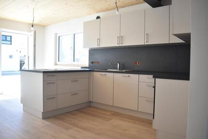 Haus Eberhardzell - 6 Zimmer, 135 m&sup2;, 1.320&euro; | Angebot:26702716