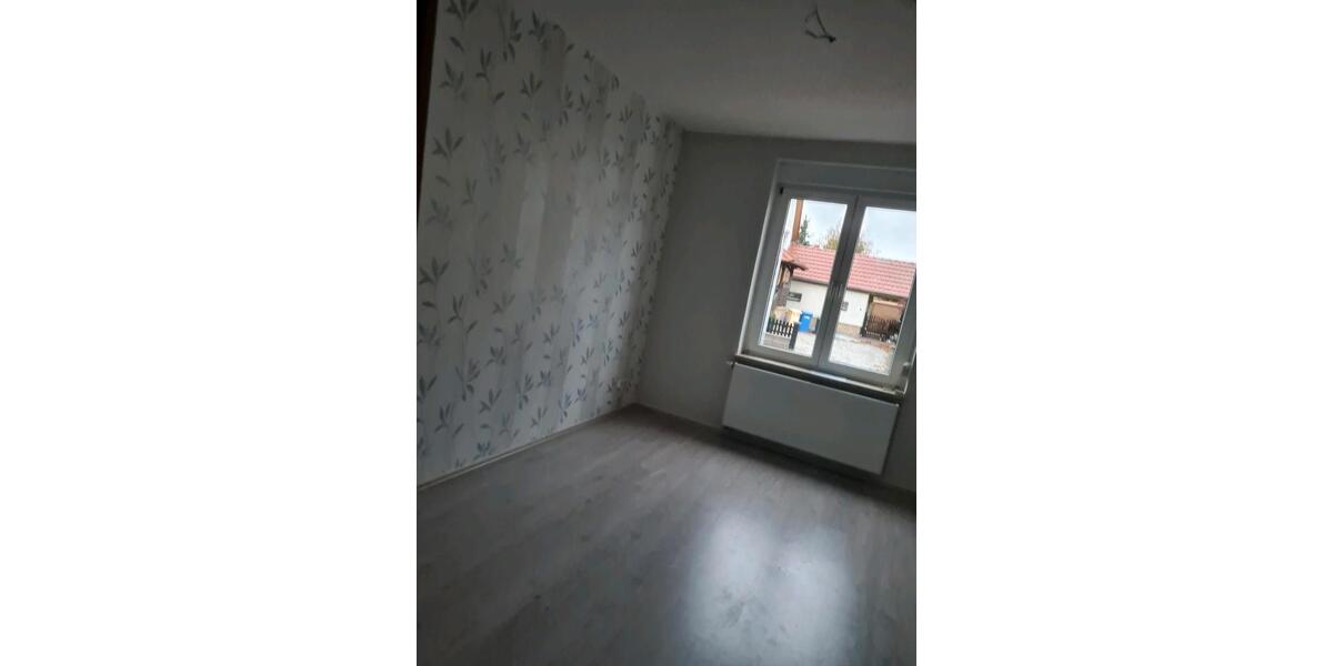 Doppelhaushälfte Menteroda - 6 Zimmer, 120 m&sup2;, 740&euro; | Angebot:24840579