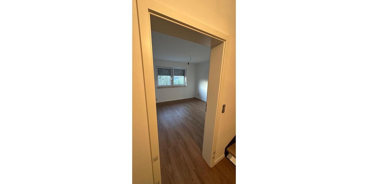 Doppelhaushälfte Roth - 5 Zimmer, 150 m&sup2;, 1.400&euro; | Angebot:26266109