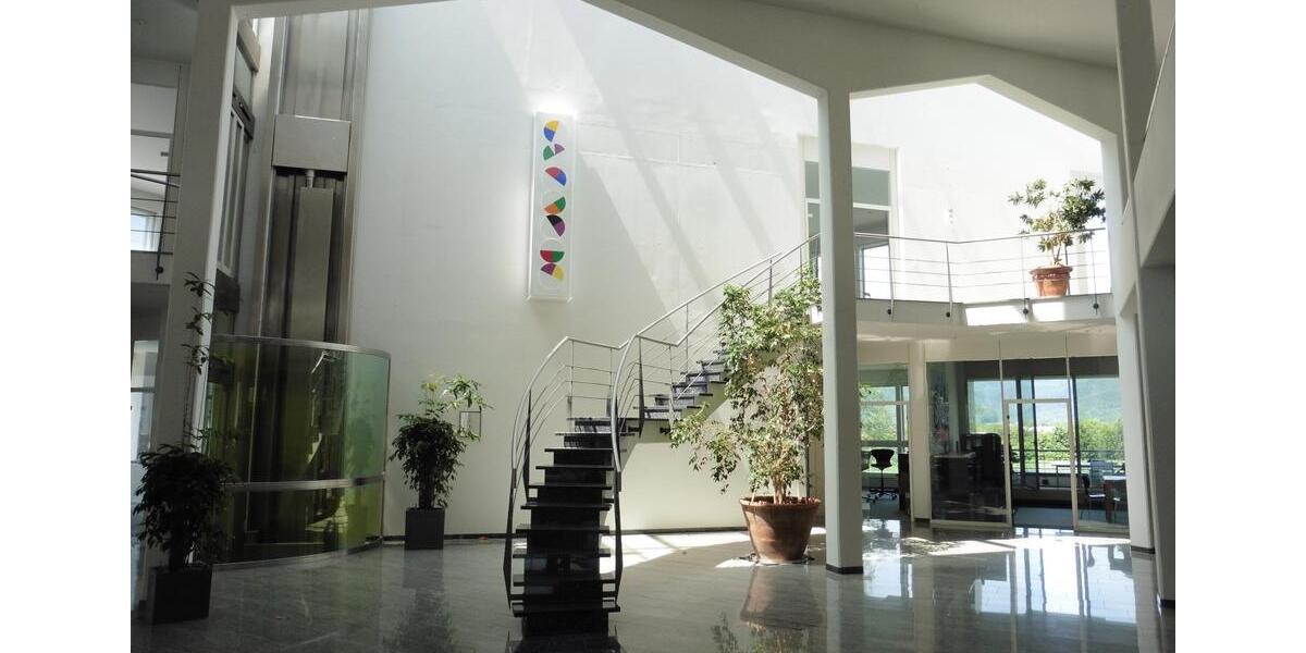 Gewerbeobjekt Kirchzarten - 2.400&euro; | Angebot:9580558