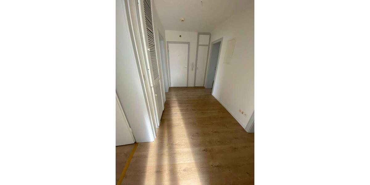 Etagenwohnung Neustadt bei Coburg - 3 Zimmer, 65 m&sup2;, 490&euro; | Angebot:26246924
