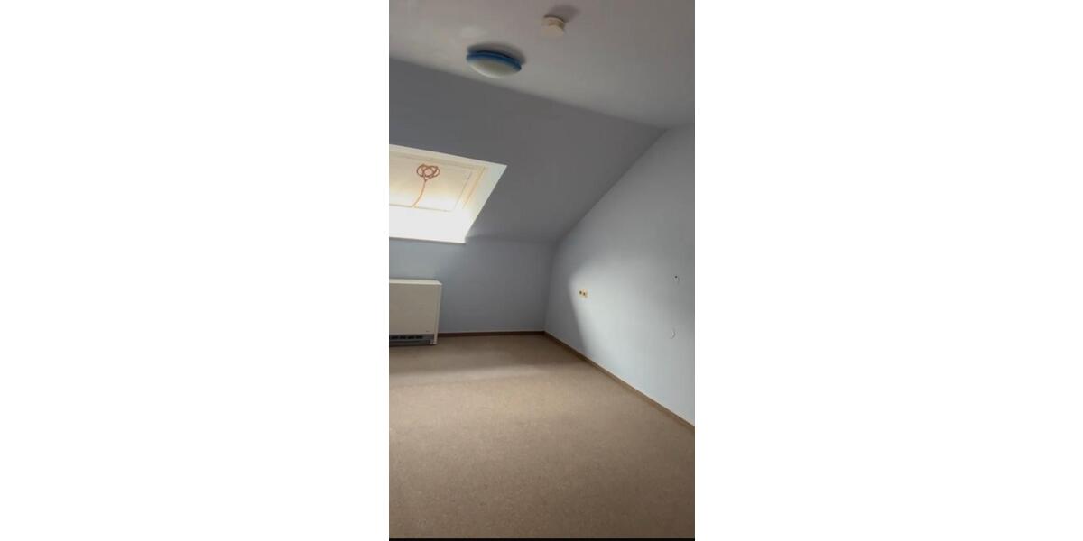 Dachgeschoßwohnung Flein - 3 Zimmer, 63 m&sup2;, 800&euro; | Angebot:26169749