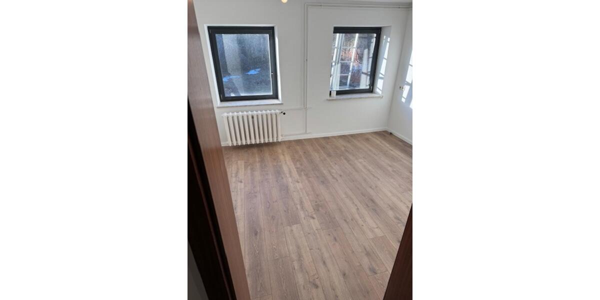 Erdgeschoßwohnung Gommern Ladeburg - 5 Zimmer, 130 m&sup2;, 699&euro; | Angebot:24531553