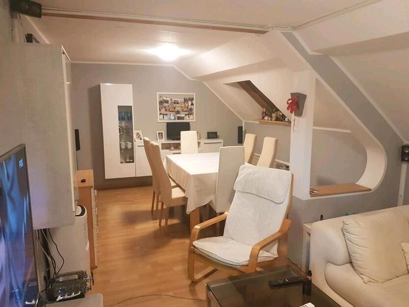 Dachgeschoss Wohnung zimmer