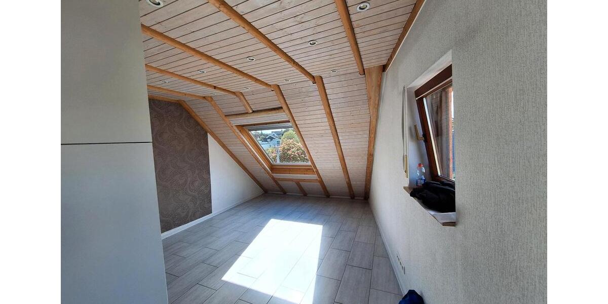 Dachgeschoßwohnung Niefern-Öschelbronn Öschelbronn - 1 Zimmer, 27 m&sup2;, 506&euro; | Angebot:26386630