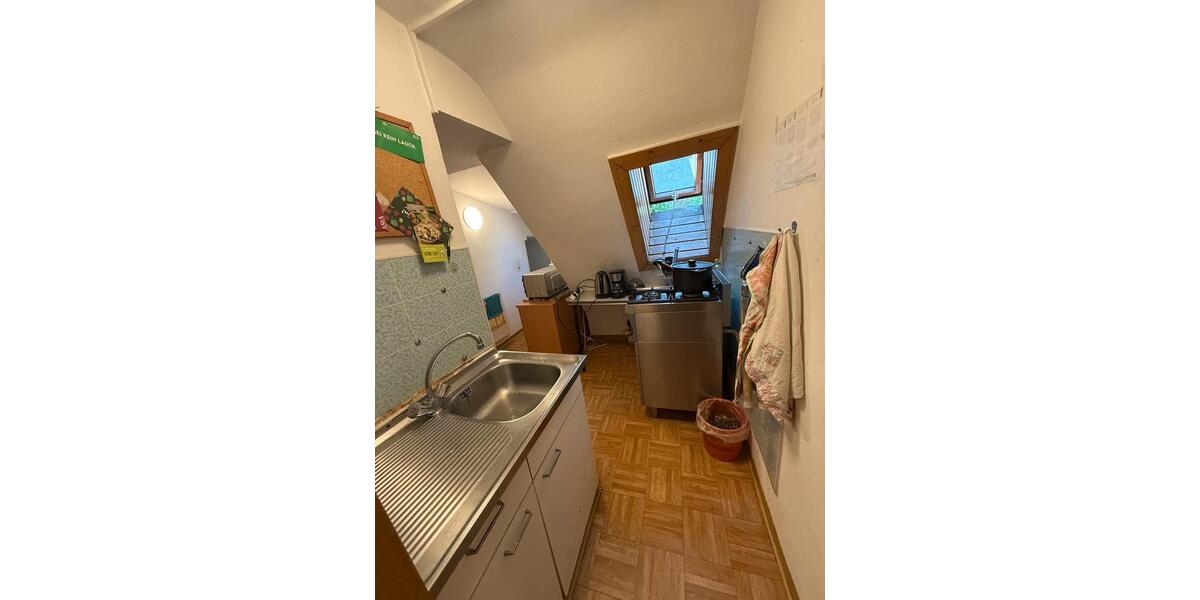 Wohnen auf Zeit Marburg - 5 Zimmer, 10 m&sup2;, 200&euro; | Angebot:26167442