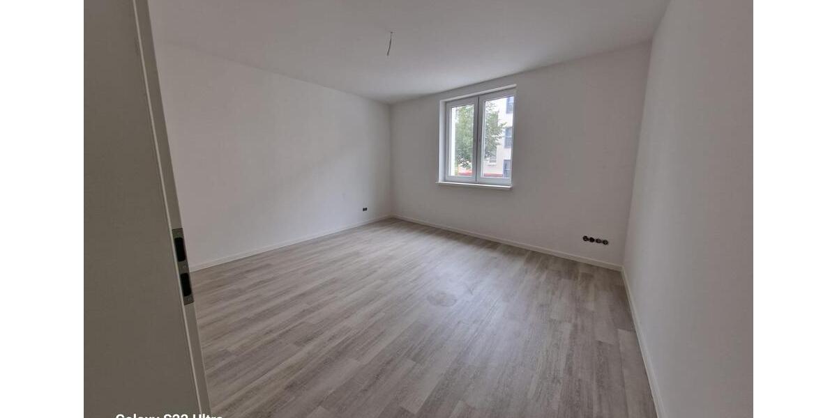 Etagenwohnung Güstrow - 4 Zimmer, 108 m&sup2;, 1.200&euro; | Angebot:24489945
