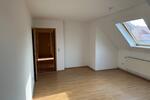 Dachgeschoßwohnung Neustrelitz - 3 Zimmer, 59 m&sup2;, 415&euro; | Angebot:25853532