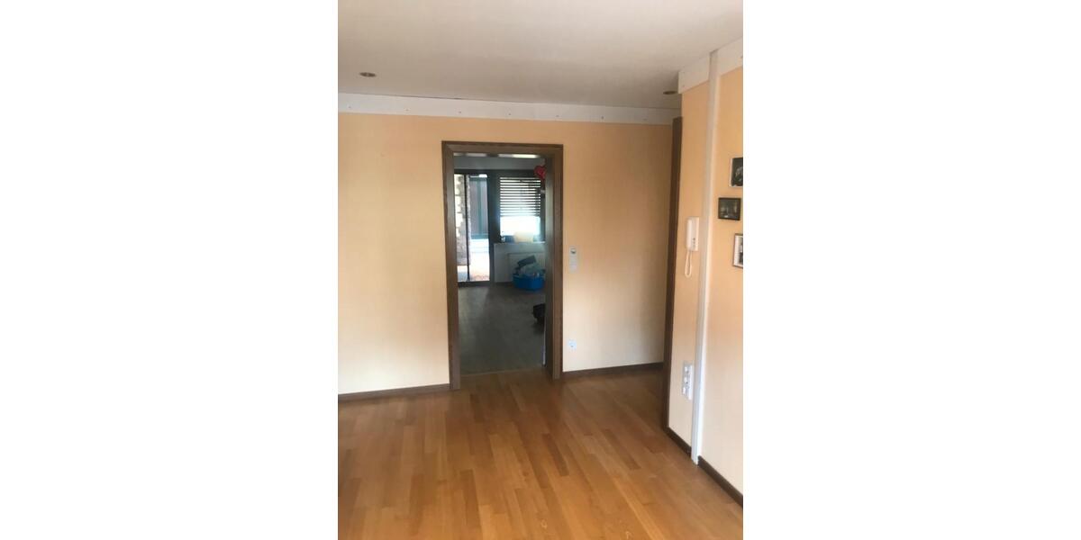 Etagenwohnung Osann-Monzel Monzel - 7 Zimmer, 180 m&sup2;, 1.350&euro; | Angebot:25973237