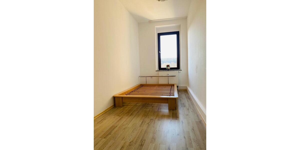 Etagenwohnung Rochlitz - 3 Zimmer, 65 m&sup2;, 500&euro; | Angebot:25591900