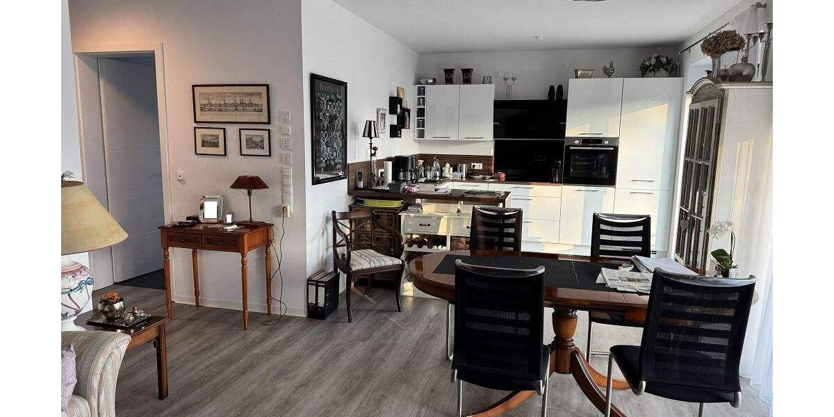 Etagenwohnung Buxtehude - 2 Zimmer, 77 m&sup2;, 1.020&euro; | Angebot:25835803