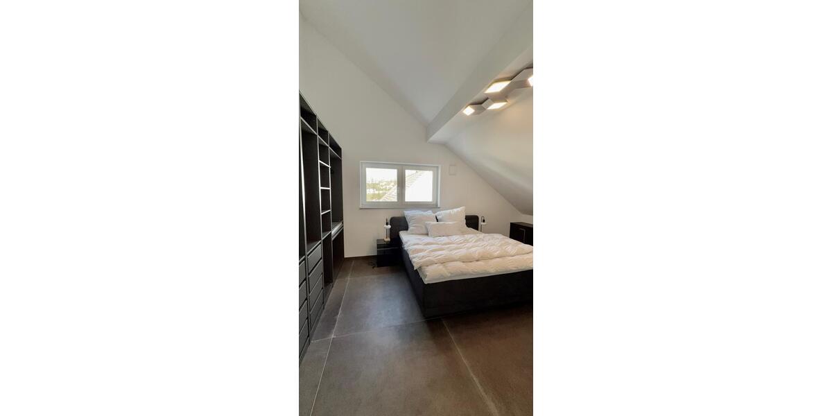 Dachgeschoßwohnung Abstatt - 3.5 Zimmer, 122 m&sup2;, 1.825&euro; | Angebot:26368798