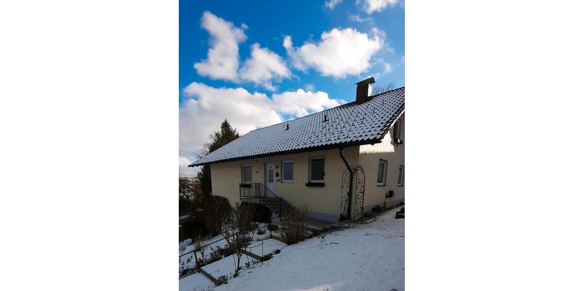 Hochparterre Neuburg am Inn - 4 Zimmer, 107 m&sup2;, 1.250&euro; | Angebot:26612663