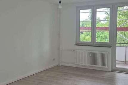 Wohnung Eschwege - 3 Zimmer, 64 m&sup2;, 480&euro; | Angebot:27008001
