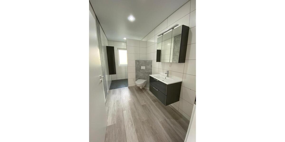 Etagenwohnung Seesen - 2 Zimmer, 65 m&sup2;, 780&euro; | Angebot:26675294