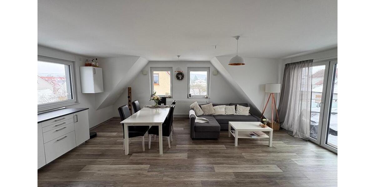 Dachgeschoßwohnung Ebersburg - 3 Zimmer, 72 m&sup2;, 900&euro; | Angebot:25237728