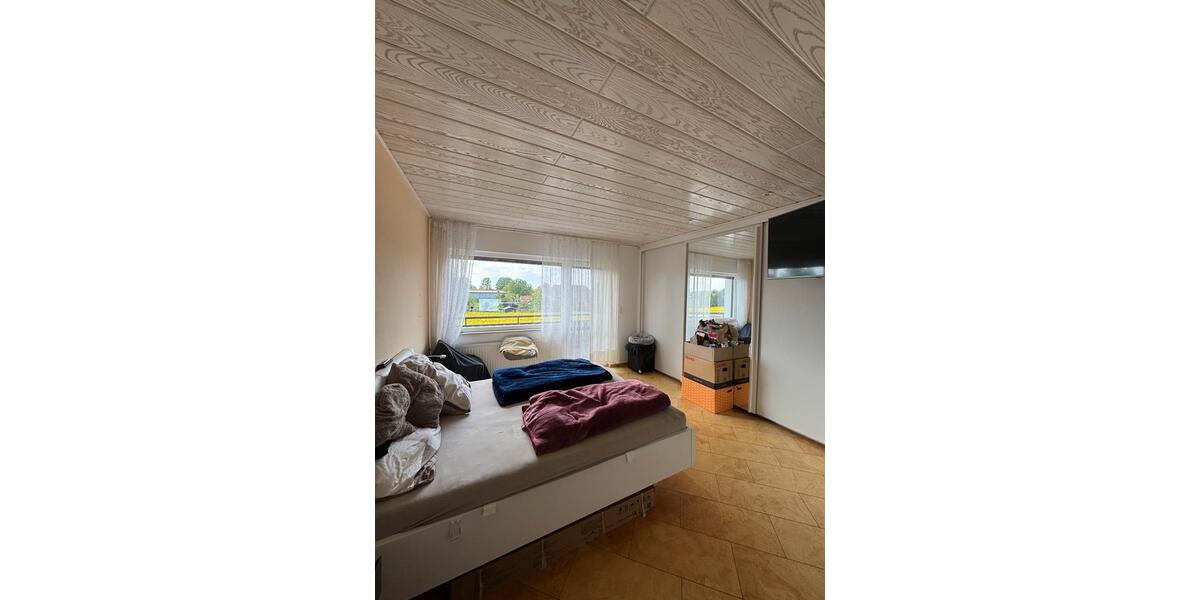Etagenwohnung Porta Westfalica - 5 Zimmer, 182 m&sup2;, 1.350&euro; | Angebot:26604523