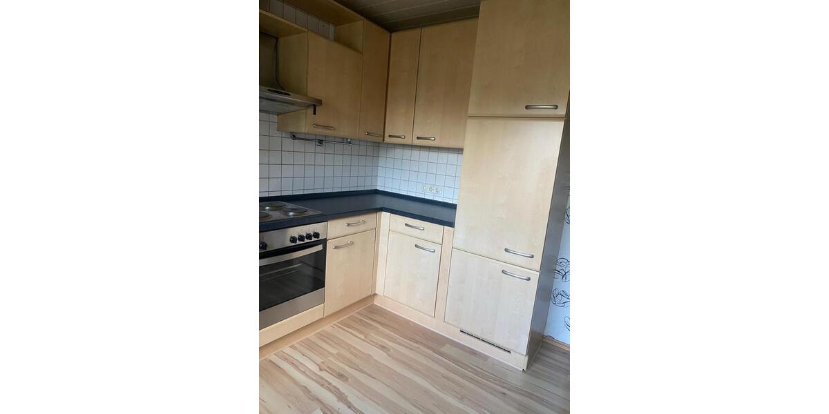 Etagenwohnung Laubach - 5 Zimmer, 140 m&sup2;, 1.000&euro; | Angebot:26479836