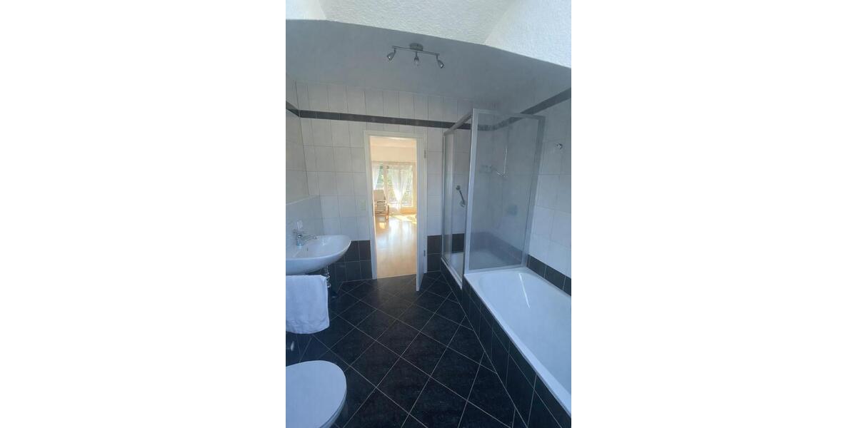 Dachgeschoßwohnung Saarbrücken St. Arnual - 3 Zimmer, 69 m&sup2;, 769&euro; | Angebot:26649519