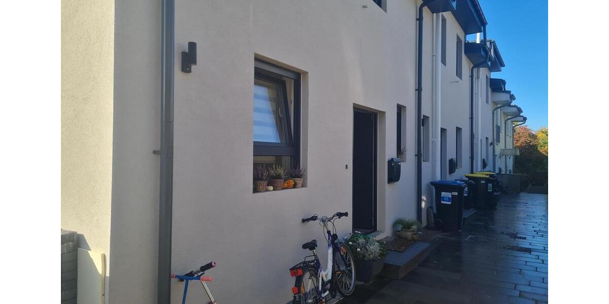 Etagenwohnung Geesthacht - 7 Zimmer, 150 m&sup2;, 1.600&euro; | Angebot:26689437