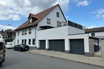 Ruhig & zentral: Helle 5-ZKBF mit Terrasse & Keller