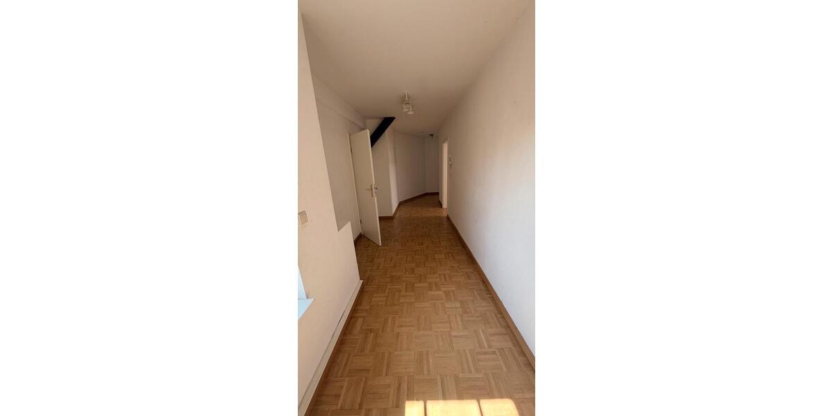 Dachgeschoßwohnung Jacobsdorf - 1 Zimmer, 71 m&sup2;, 450&euro; | Angebot:26166428