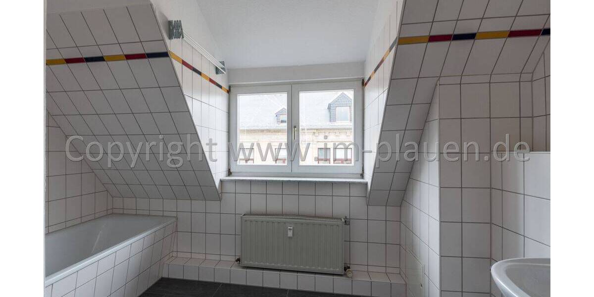 Etagenwohnung Plauen Stadtmitte - 2 Zimmer, 65 m&sup2;, 380&euro; | Angebot:26834910