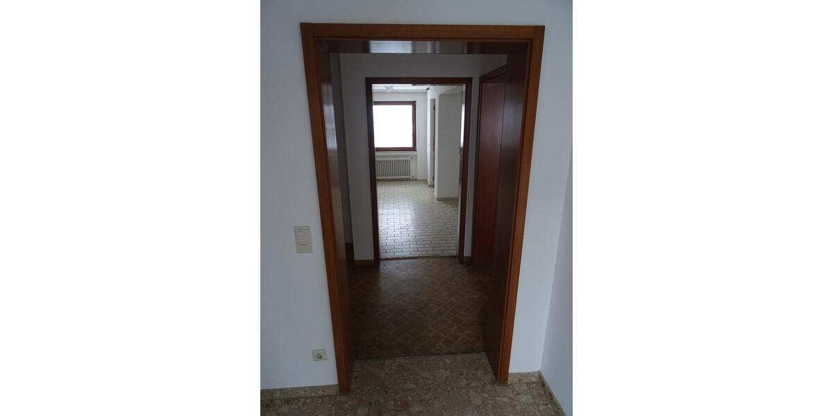 Etagenwohnung Rosenfeld - 3.5 Zimmer, 98 m&sup2;, 750&euro; | Angebot:23830718